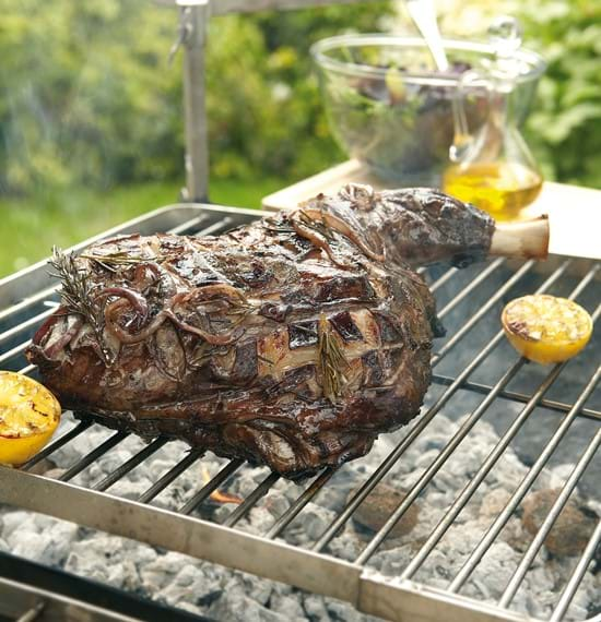 BBQ Slow Braised Shoulder of Lamb with Red Wine and Rosemary