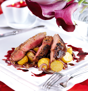 Seared Chilli Pepper Beef with Paprika Potatoes