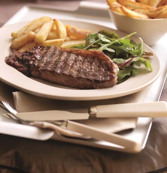 Steak and Chips with Tangy Sauce Steak and Chips with Tangy Sauce