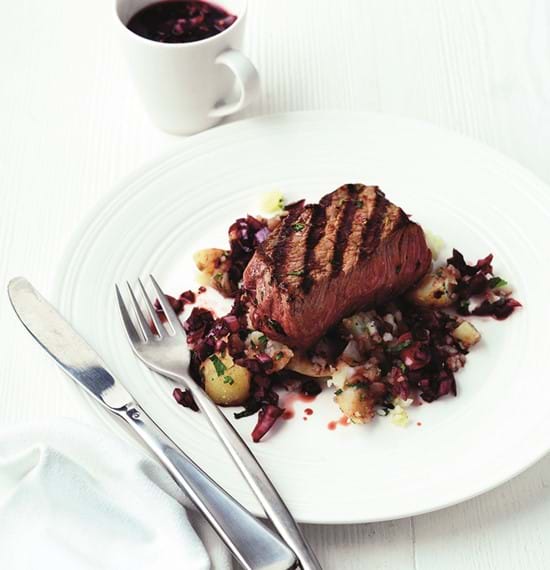 Steaks with Ginger and Crushed Potatoes Steaks with Ginger and Crushed Potatoes