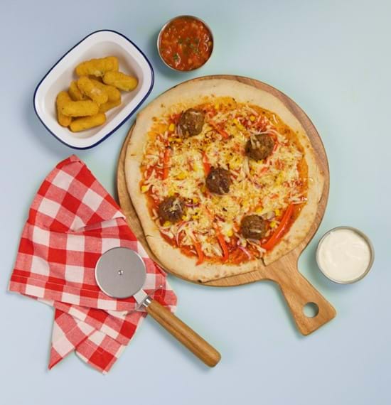 Mexican-Style Beef and Hot Honey Pizza Mexican-Style Beef and Hot Honey Pizza
